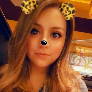 Meet your Posher, Karina